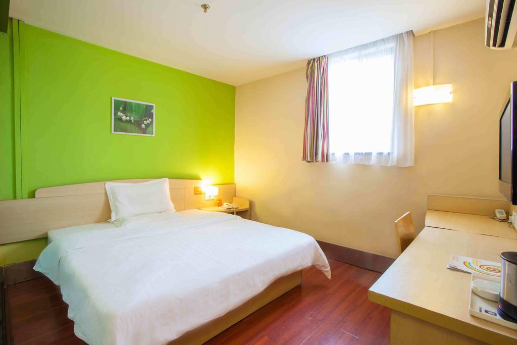 7Days Inn Guangzhou Tianhe Tangxia Junjing Huayuan Номер фото