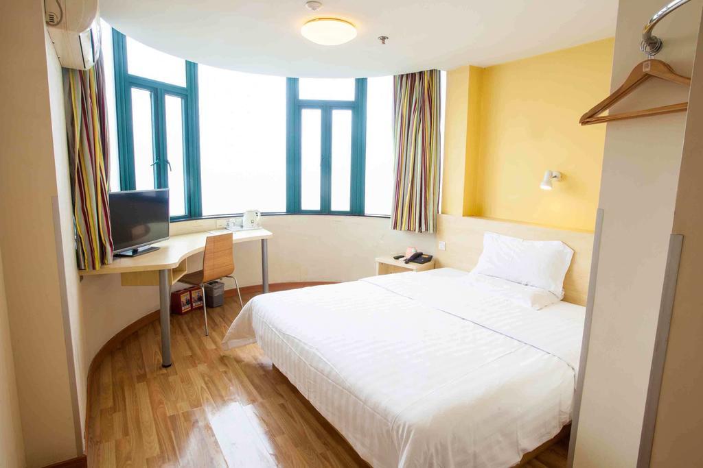 7Days Inn Guangzhou Tianhe Tangxia Junjing Huayuan Номер фото